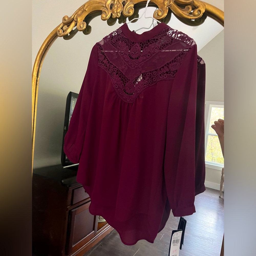 NWT Plum Top